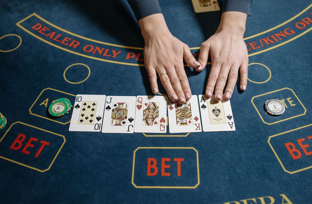 Pokerology Live Casino